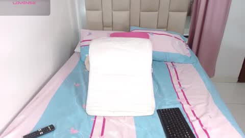 Emma online show from March 3, 2:24 pm