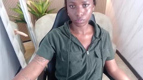 Snapshot of ebony_rose_tf chatting on September 19, 11:08 pm ebony_rose_tf online show from September 19, 11:08 pm