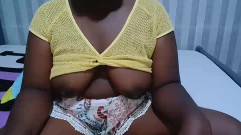 Snapshot of ebony_sabrina chatting on March 10, 11:45 am Sabrina online show from March 10, 11:45 am