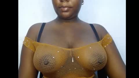 Snapshot of ebony_sexy_queen chatting on October 18, 6:17 am Racheal online show from October 18, 6:17 am