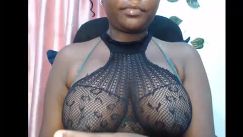 Snapshot of ebony_sexy_queen chatting on October 9, 9:26 am Racheal online show from October 9, 9:26 am