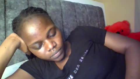 Snapshot of ebony_tasha chatting on October 16, 4:39 pm tasha online show from October 16, 4:39 pm