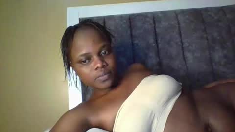 Snapshot of ebony_tasha chatting on September 21, 8:13 pm tasha online show from September 21, 8:13 pm