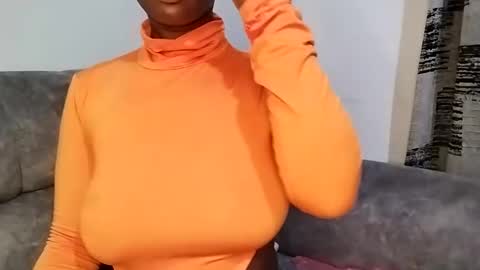 Snapshot of ebonycandymelani chatting on March 10, 1:12 am Ebony Melanie online show from March 10, 1:12 am