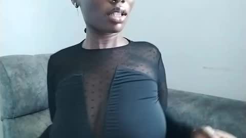 Snapshot of ebonycandymelani chatting on February 28, 10:52 am Ebony Melanie online show from February 28, 10:52 am