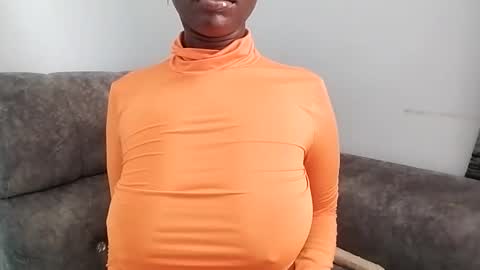 Snapshot of ebonycandymelani chatting on March 2, 4:50 am Ebony Melanie online show from March 2, 4:50 am