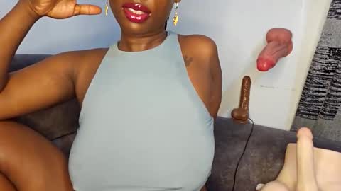 Ebony Melanie online show from January 16, 11:03 pm