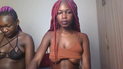 Snapshot of ebonydreamgirl_ chatting on September 26, 7:33 pm ebonydreamgirl_ online show from September 26, 7:33 pm