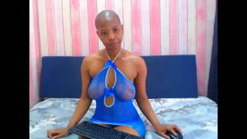 ebonyfirexx4u online show from December 16, 6:31 am