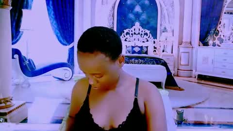 Snapshot of ebonyolive69 chatting on December 3, 11:29 am Cindy online show from December 3, 11:29 am