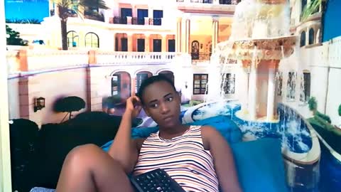Snapshot of ebonyolive69 chatting on December 7, 2:25 am Cindy online show from December 7, 2:25 am