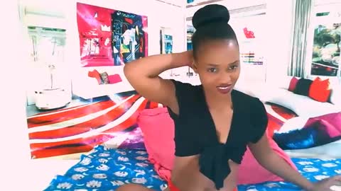 Candy online show from February 17, 9:32 pm