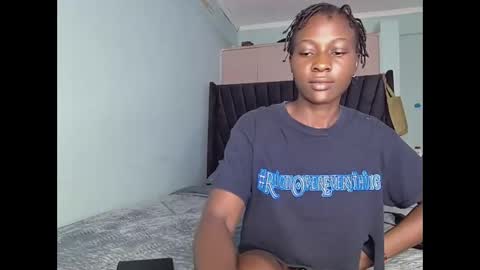 Skye online show from December 10, 5:28 am