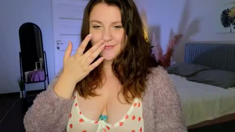      online show from September 27, 7:11 pm