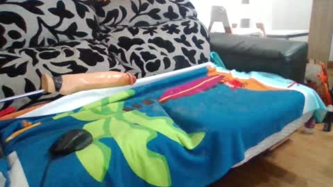 eder1988 online show from December 22, 2:27 pm