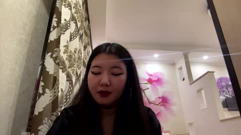 Eri online show from February 18, 8:08 pm