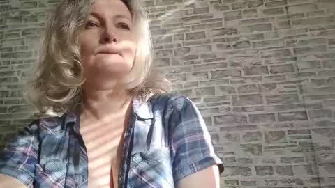 edithmanning online show from November 13, 7:55 am