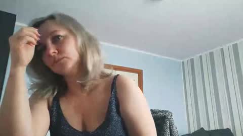 edithmanning online show from February 6, 7:12 am