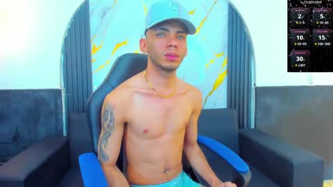 Snapshot of edward_24_ chatting on September 19, 4:38 am Edward Colleman online show from September 19, 4:38 am