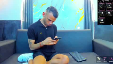 Snapshot of edward_24_ chatting on September 25, 4:19 am Edward Colleman online show from September 25, 4:19 am