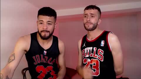 Snapshot of eevil_boys_77 chatting on October 5, 2:13 pm eevil_boys_77 online show from October 5, 2:13 pm