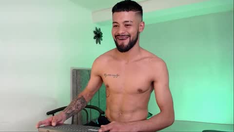 Snapshot of eevil_boys_77 chatting on October 2, 12:26 pm eevil_boys_77 online show from October 2, 12:26 pm