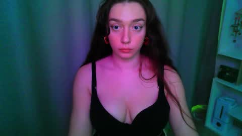 effie_balconii online show from October 12, 11:47 am