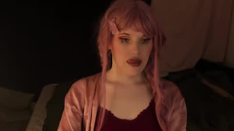 Effie Mur online show from January 22, 3:40 pm