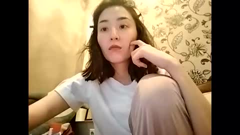 Effy online show from March 13, 4:32 pm