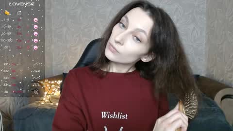 Snapshot of effy_gray chatting on October 12, 6:06 am Anna online show from October 12, 6:06 am