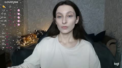 Snapshot of effy_gray chatting on September 12, 1:29 am Anna online show from September 12, 1:29 am