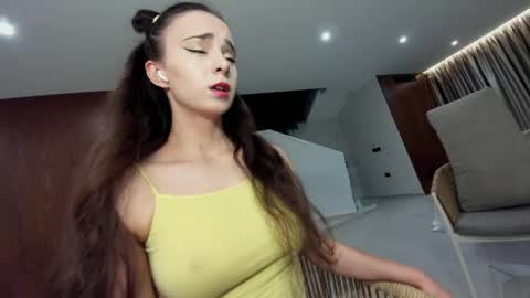 Erik and Alice online show from April 15, 4:27 am