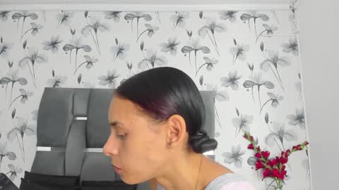 Snapshot of ehotloveaxxx chatting on September 16, 1:24 pm Valery online show from September 16, 1:24 pm
