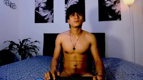 eiden_allenx1 online show from September 28, 10:57 am