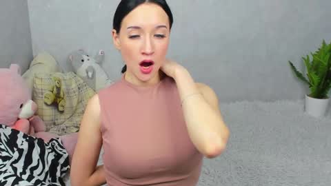 eileenmoores online show from February 4, 4:11 pm