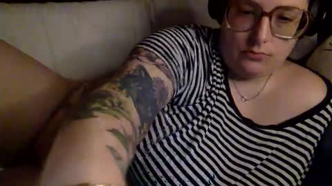 eilidh 3 online show from February 11, 2:37 am