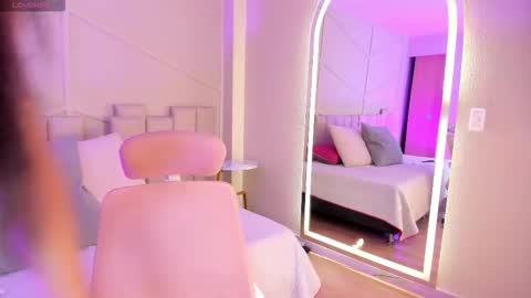 Snapshot of eimmy_bm chatting on October 2, 4:50 pm eimmy_bm online show from October 2, 4:50 pm