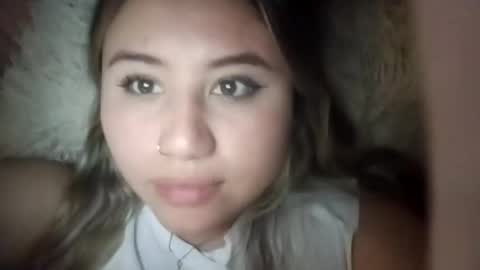 EIMY   MODEL INDEPENDENT online show from February 20, 6:26 am