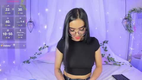 eimy_rosse18 online show from April 10, 2:22 pm