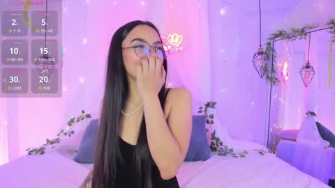 eimy_rosse18 online show from April 9, 1:06 pm