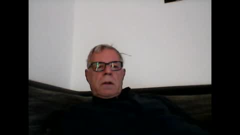 eisbaer1957 online show from December 22, 8:16 am