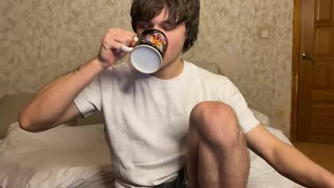 Eitan online show from December 22, 6:36 pm