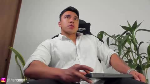 EITHAN CONOR online show from September 11, 2:02 am