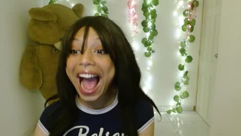 Snapshot of eiviiy1609 chatting on September 27, 2:37 pm eiviiy1609 online show from September 27, 2:37 pm