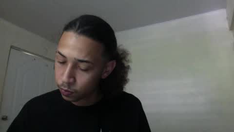 Instagram BelowAbajo online show from March 12, 7:50 pm