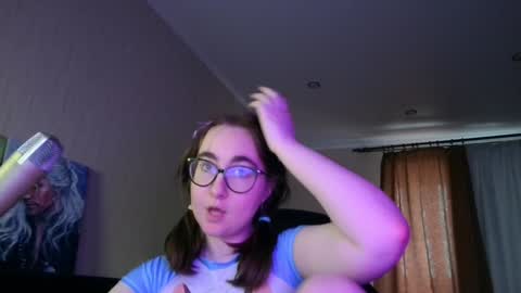 Snapshot of el_sweety chatting on January 28, 1:16 pm If you like it when I meow give me a thumbs up online show from January 28, 1:16 pm