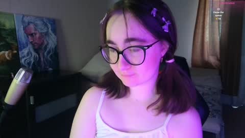 Snapshot of el_sweety chatting on January 27, 9:55 am If you like it when I meow give me a thumbs up online show from January 27, 9:55 am