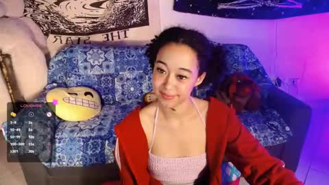 Snapshot of ela_0 chatting on February 14, 6:34 am Ela Help me reach 100 thumbs up online show from February 14, 6:34 am