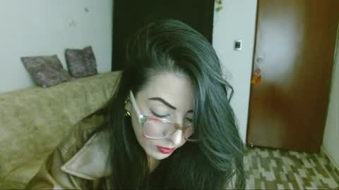 ela_3611 online show from April 17, 11:29 pm