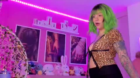 Ela online show from November 27, 8:55 am